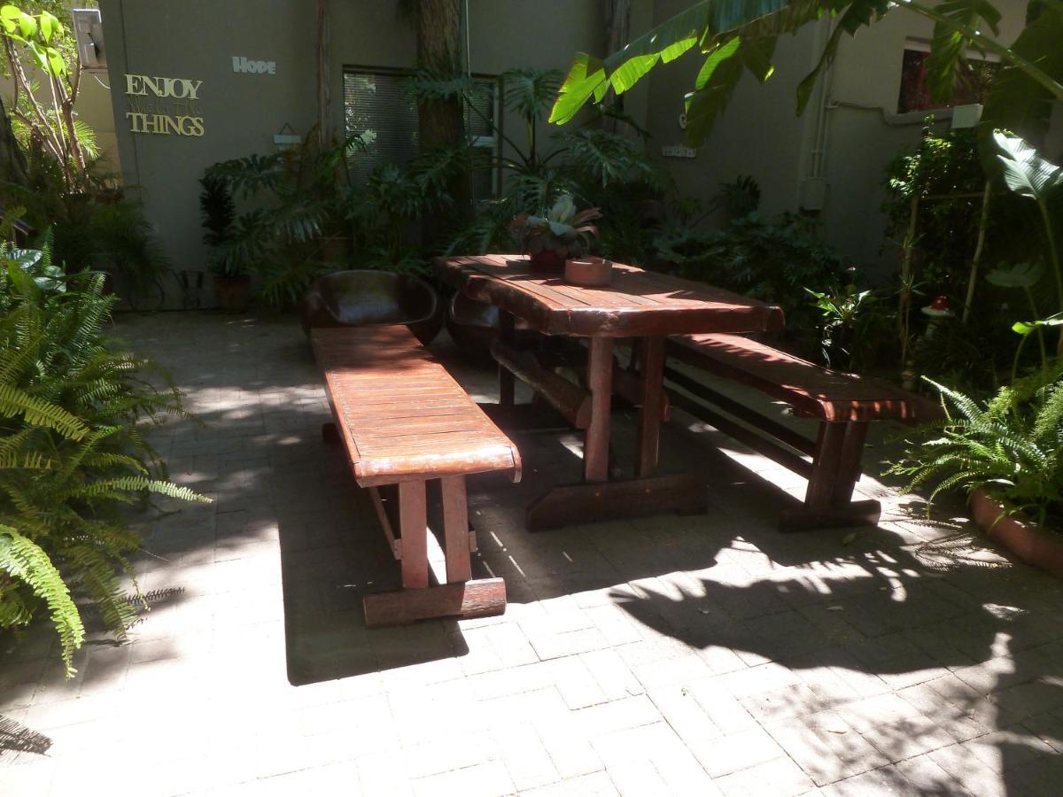 Springbok Apartments Exterior photo