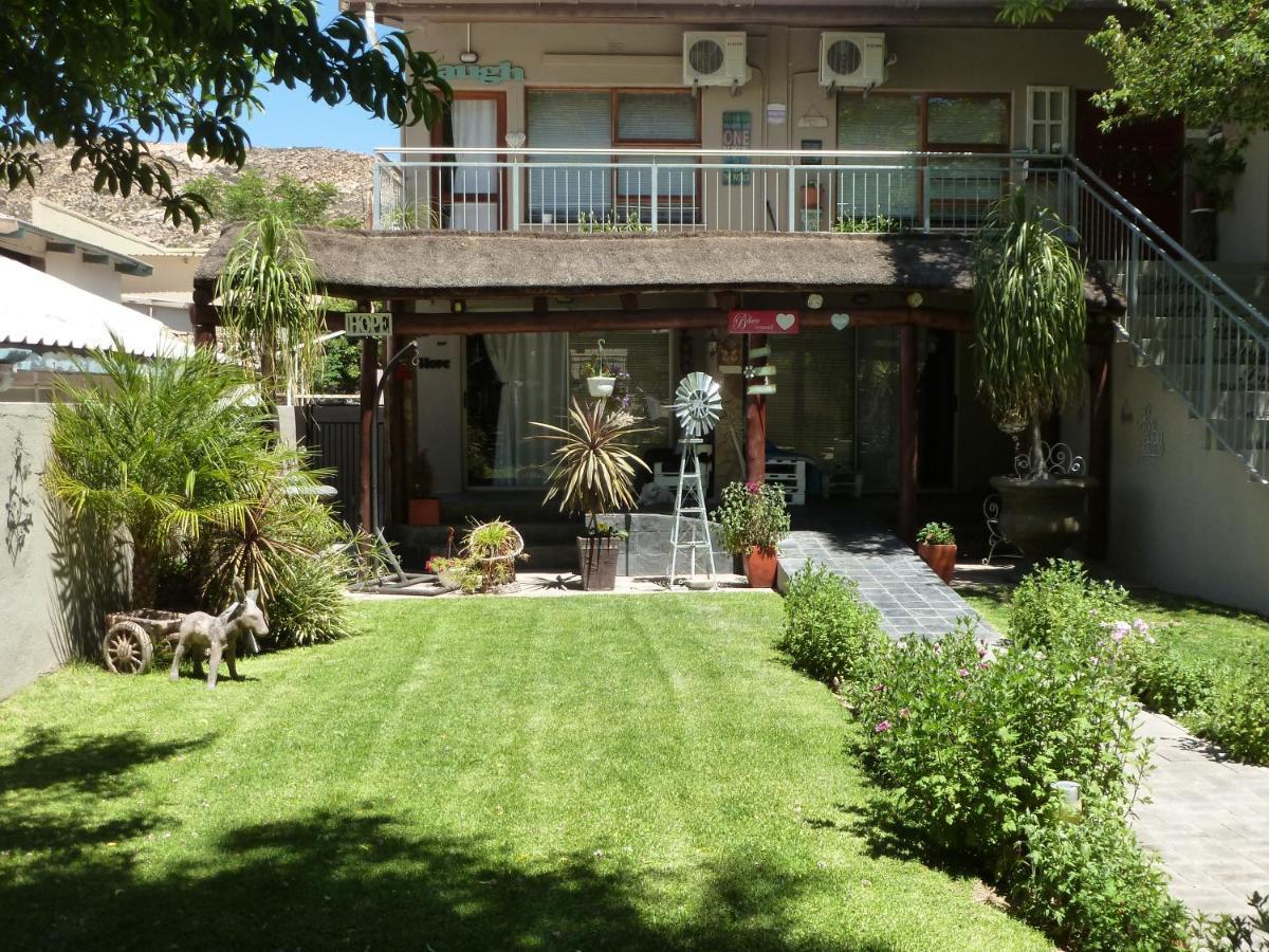 Springbok Apartments Exterior photo